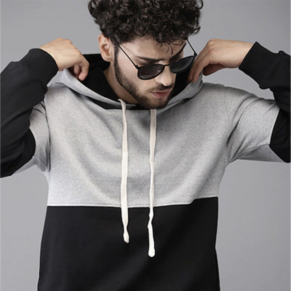 http://235429.01spn.group/products/men-black-grey-colourblocked-hooded-sweatshirt