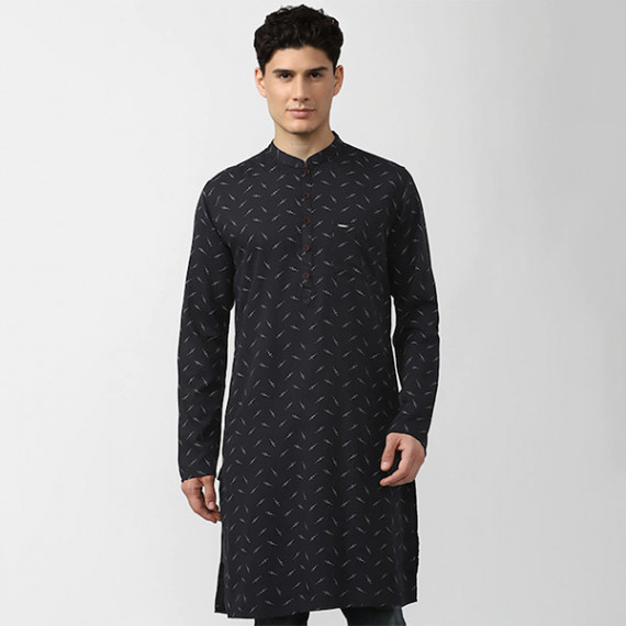 http://235429.01spn.group/products/men-black-geometric-printed-kurta-1