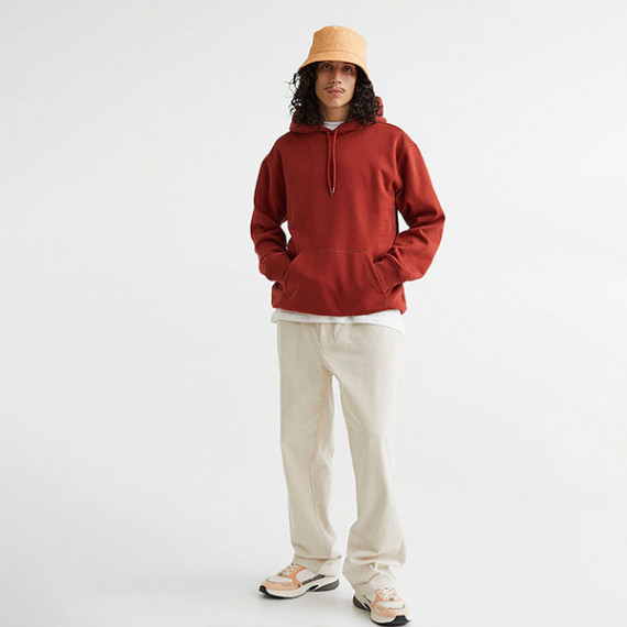 http://235429.01spn.group/products/men-relaxed-fit-hoodie