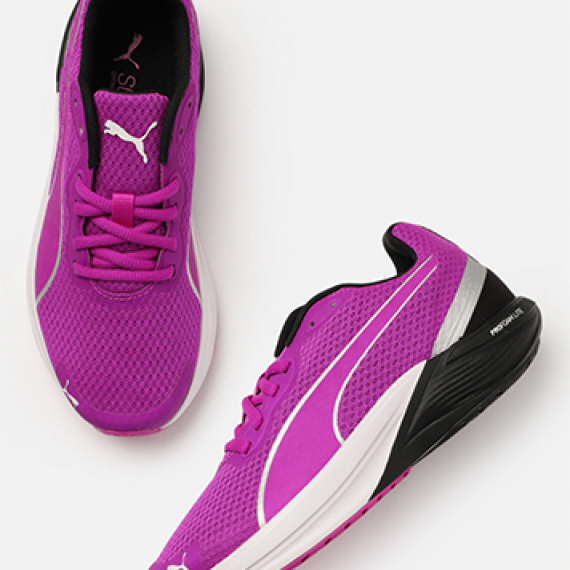 http://235429.01spn.group/products/women-magenta-feline-profoam-running-shoes