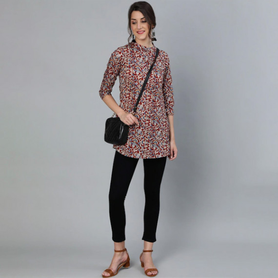 http://235429.01spn.group/products/womens-maroon-cream-coloured-printed-tunic