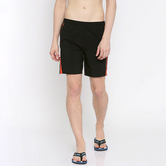 http://235429.01spn.group/products/black-swim-shorts