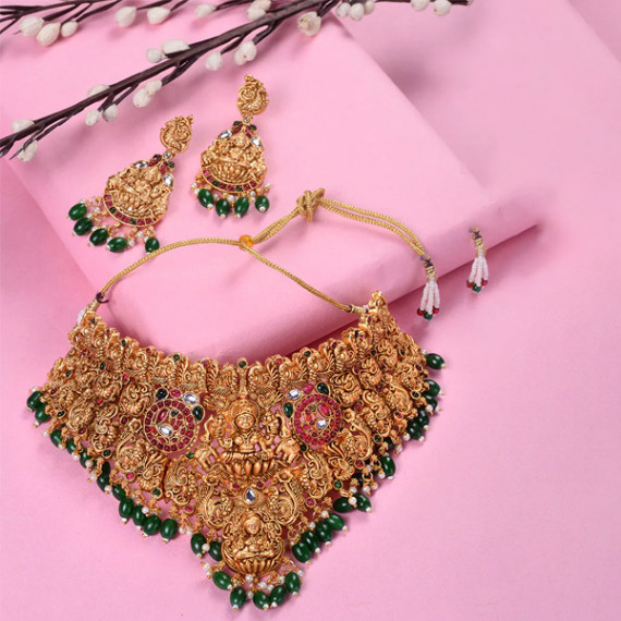 http://235429.01spn.group/products/gold-plated-kemp-stone-studded-lakshmi-design-with-dangling-green-beads-choker-set