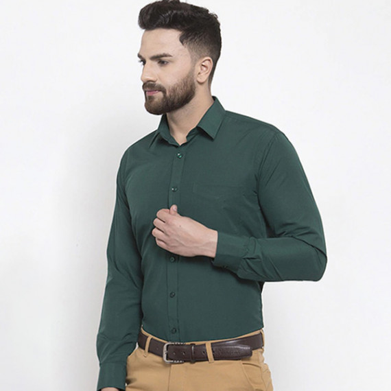 http://235429.01spn.group/products/men-green-slim-fit-solid-formal-shirt