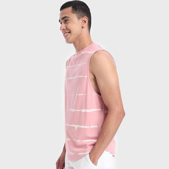 http://235429.01spn.group/products/men-pink-tie-dye-oversized-vest