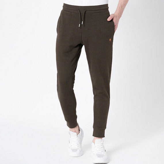 http://235429.01spn.group/products/men-olive-solid-joggers