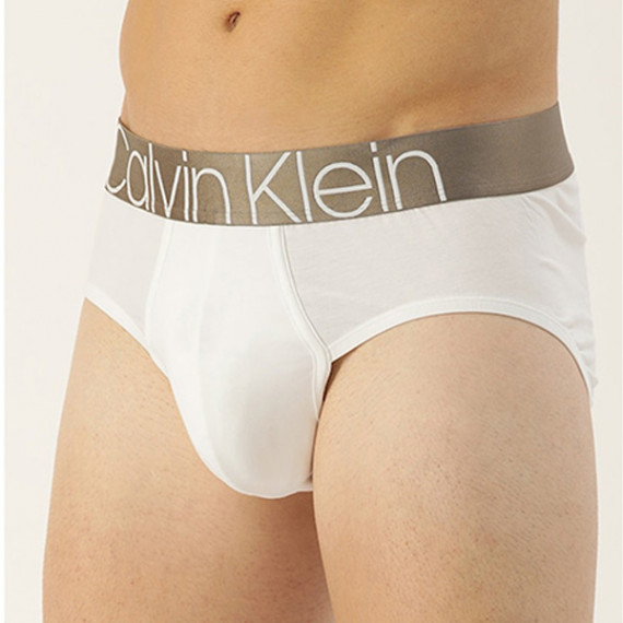 http://235429.01spn.group/products/men-white-solid-briefs-nb2536100