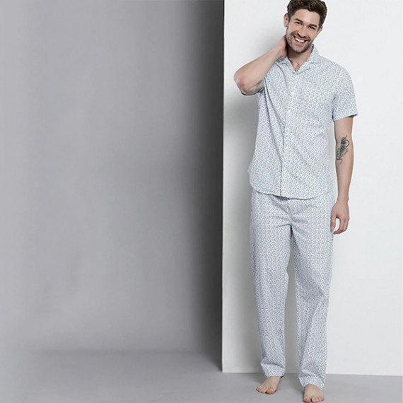 http://235429.01spn.group/products/men-white-printed-pure-cotton-night-suit