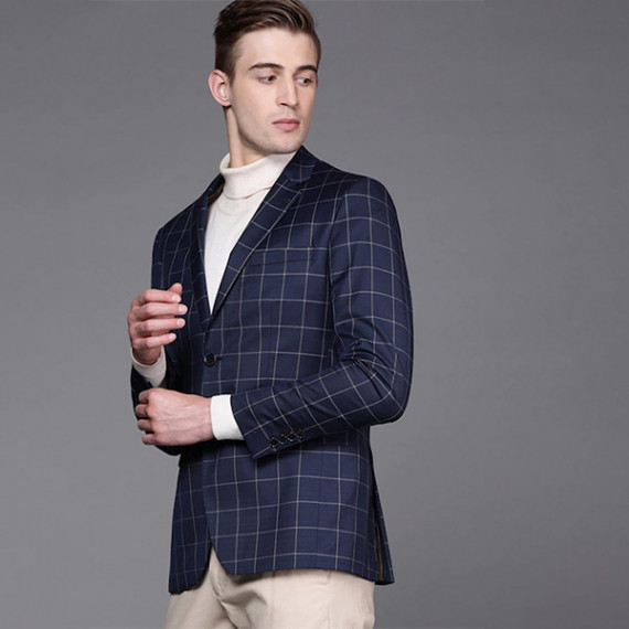 http://235429.01spn.group/products/men-navy-blue-beige-slim-fit-checked-single-breasted-smart-casual-blazer