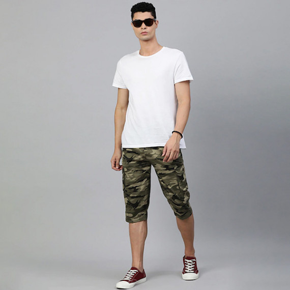 http://235429.01spn.group/products/men-olive-green-beige-camouflage-printed-pure-cotton-34th-cargo-shorts