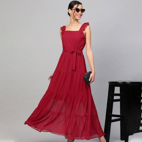 http://235429.01spn.group/products/maroon-tiered-maxi-dress